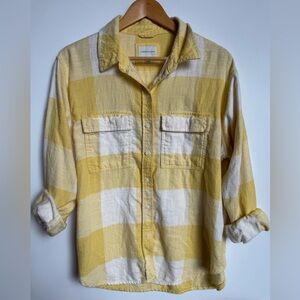 American Eagle Yellow and White Plaid Button Down Shirt